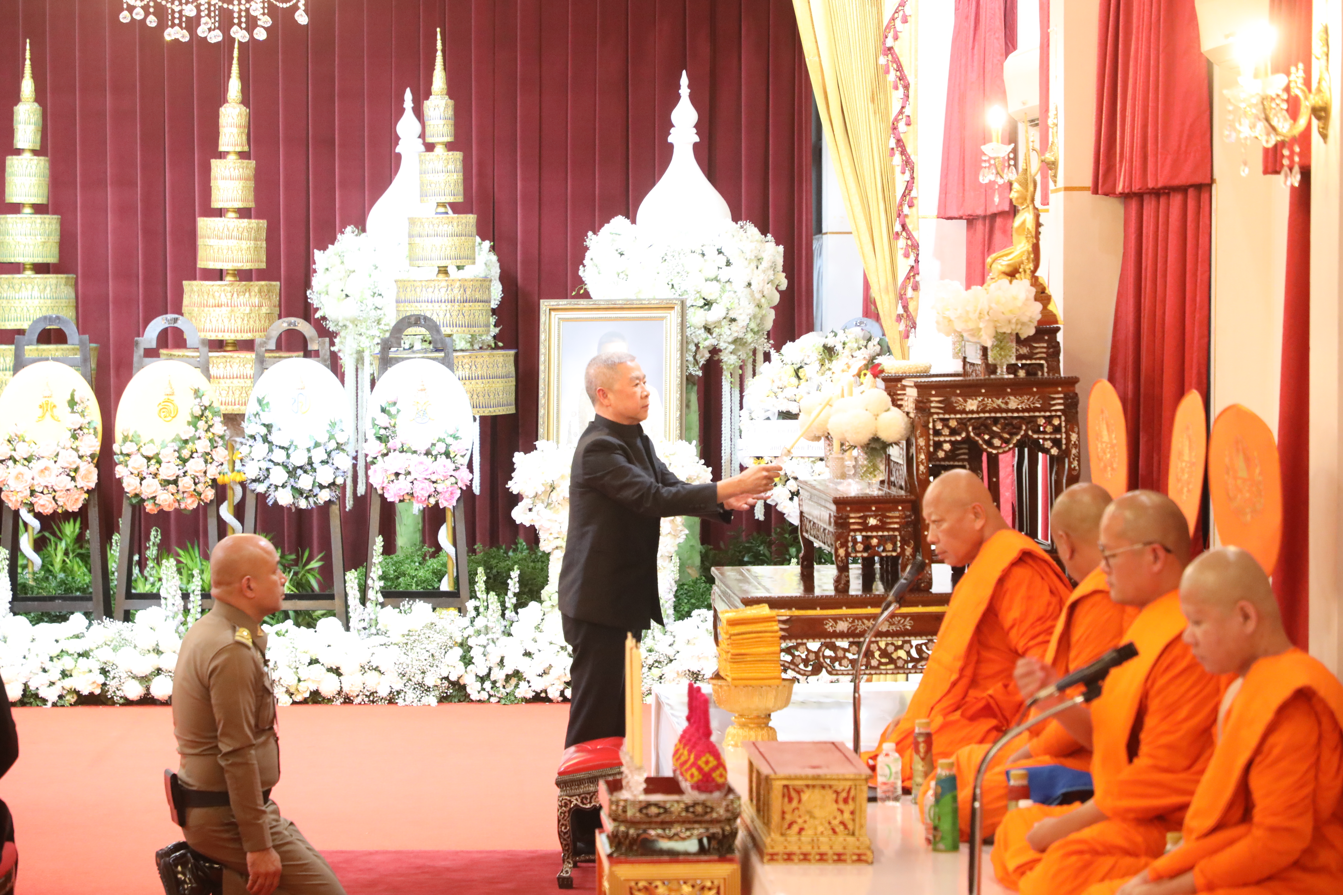 title - ส.ป.ก. ร่วมอาลัย เข้าร่วมงานสวดพระอภิธรรม นายจรัลธาดา กรรณสูต องคมนตรี อดีตปลัดกระทรวงเกษตรและสหกรณ์